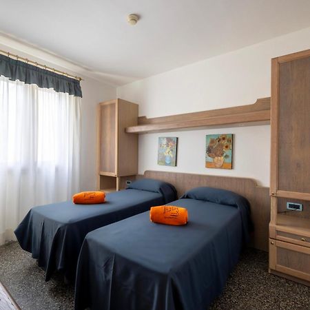 Hotel Thalas Club Torre dell'Orso Exteriör bild