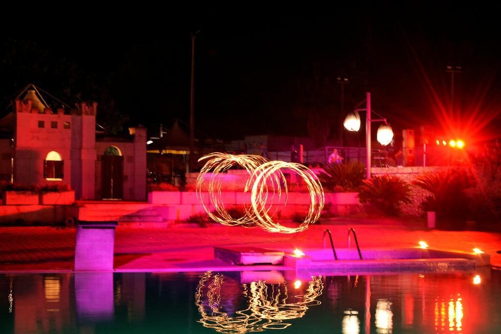 Hotel Thalas Club Torre dell'Orso Exteriör bild
